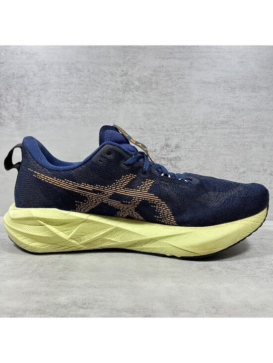 Asics Novablast 5 Running Shoes - Men\'s Size 10.5 - Blue main image 4